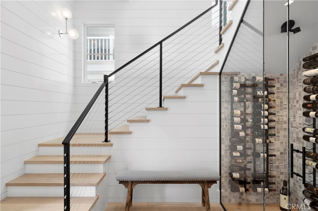 Corona del Mar North of PCH (CNHW) - Residential