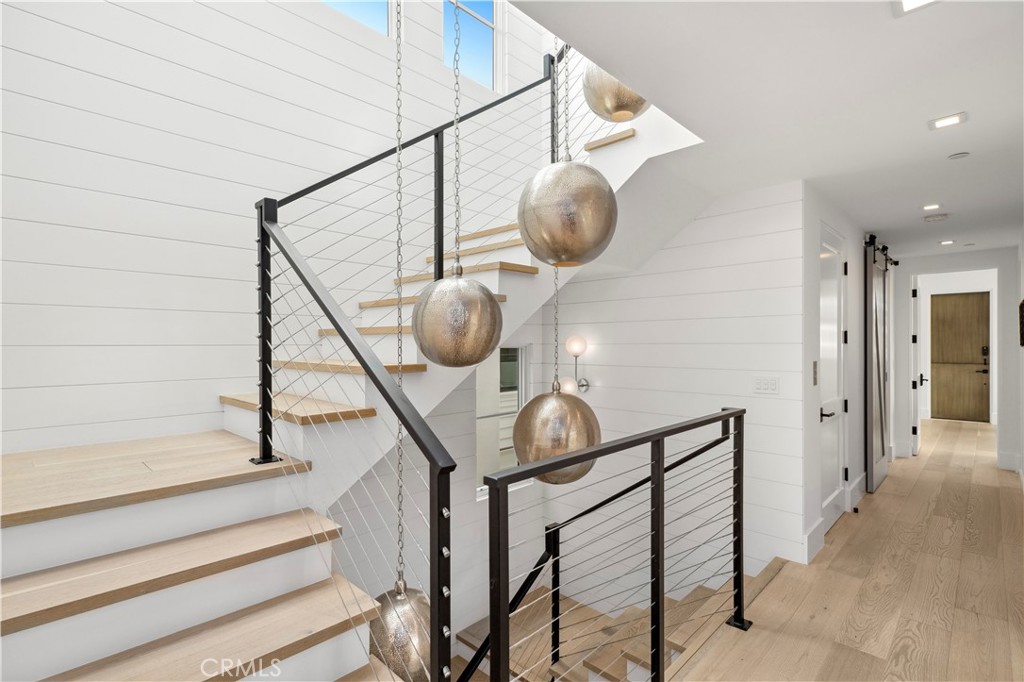 Corona del Mar North of PCH (CNHW) - Residential