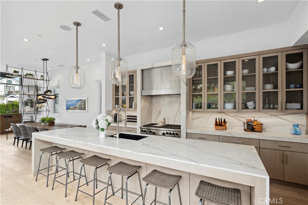 Corona del Mar North of PCH (CNHW) - Residential