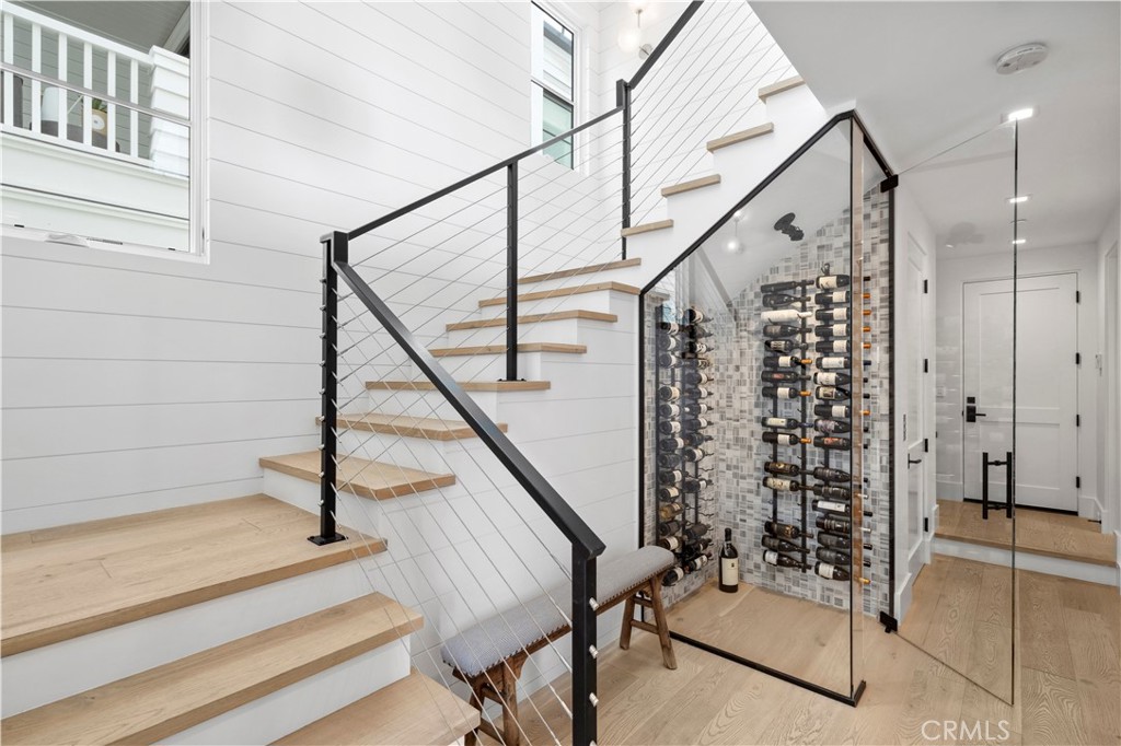 Corona del Mar North of PCH (CNHW) - Residential