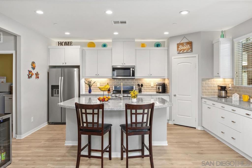 4209 Francia Way Way, Oceanside CA 92057