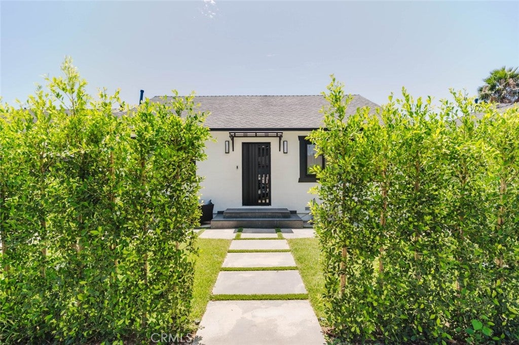 10414 Tiara Street