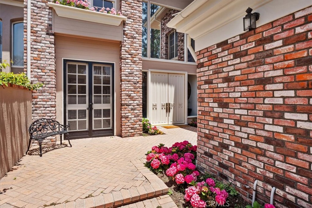 12303 Ridge Circle