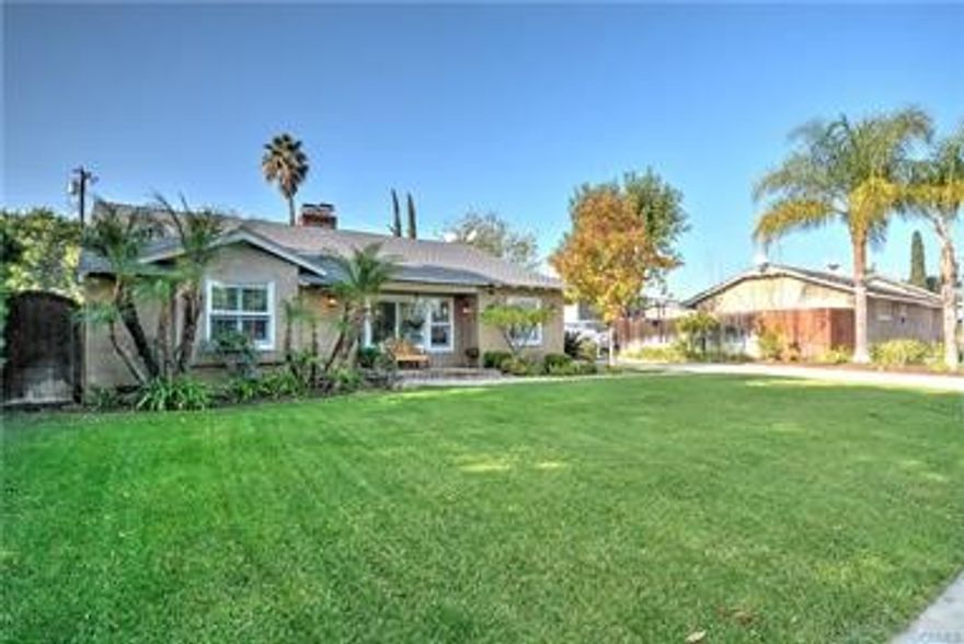 Welcome to this charming single-story home nestled in the desirable Tustin Unified School District. Boasting 3 bedrooms and 3 full baths, this home is perfect for families looking for both convenience and comfort.



The spacious master suite features a large walk-in closet and a separate shower and tub for a luxurious retreat. The kitchen is a chef's dream with premium appliances and ample space to whip up delicious meals.



Newer flooring throughout adds a touch of modern style, creating a warm and inviting atmosphere. With an open floor plan perfect for entertaining. A new roof was also just added so no pesky leaks should pop up.



Don't miss out on the opportunity to make this house your home and enjoy all the benefits of living in this coveted school district.