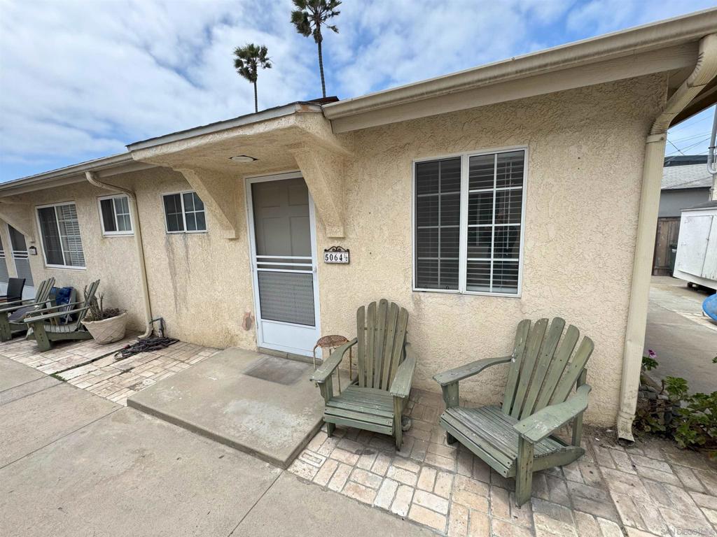 5058 Santa Monica Ave 5064.5