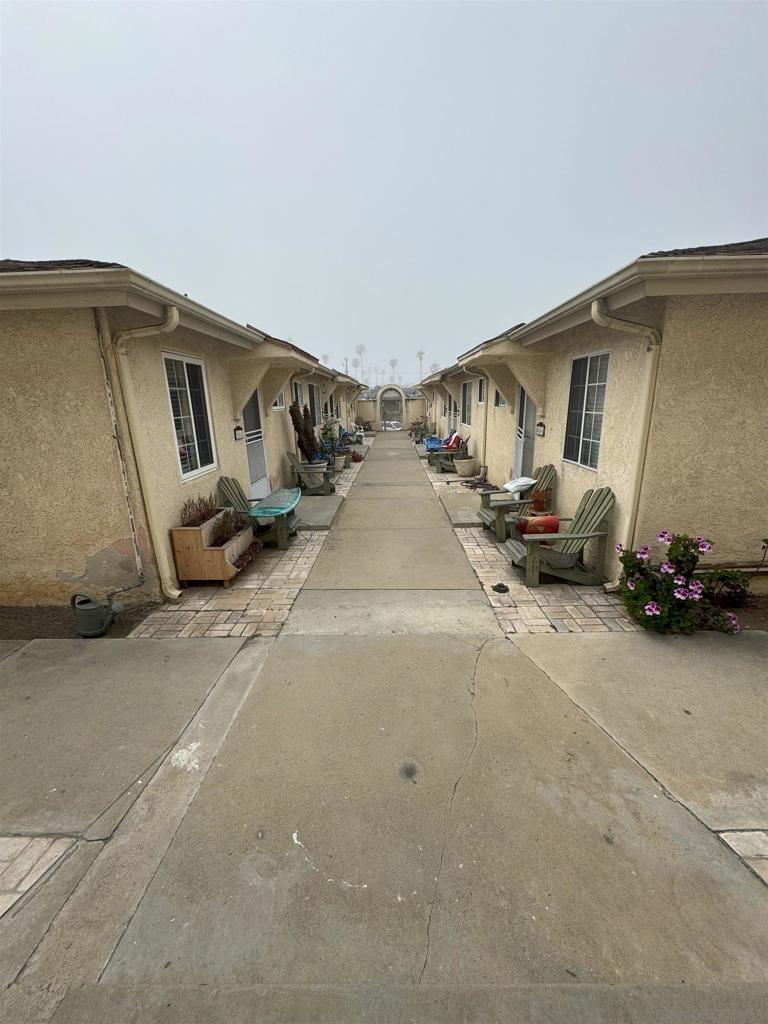 5058 Santa Monica Ave 5064.5