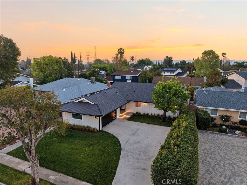 18912 Halsted Street, Northridge CA 91324