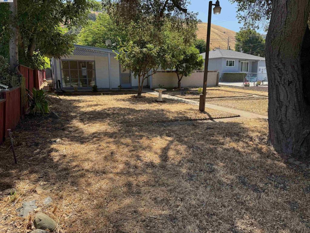 CANYON HEIGHTS - Residential