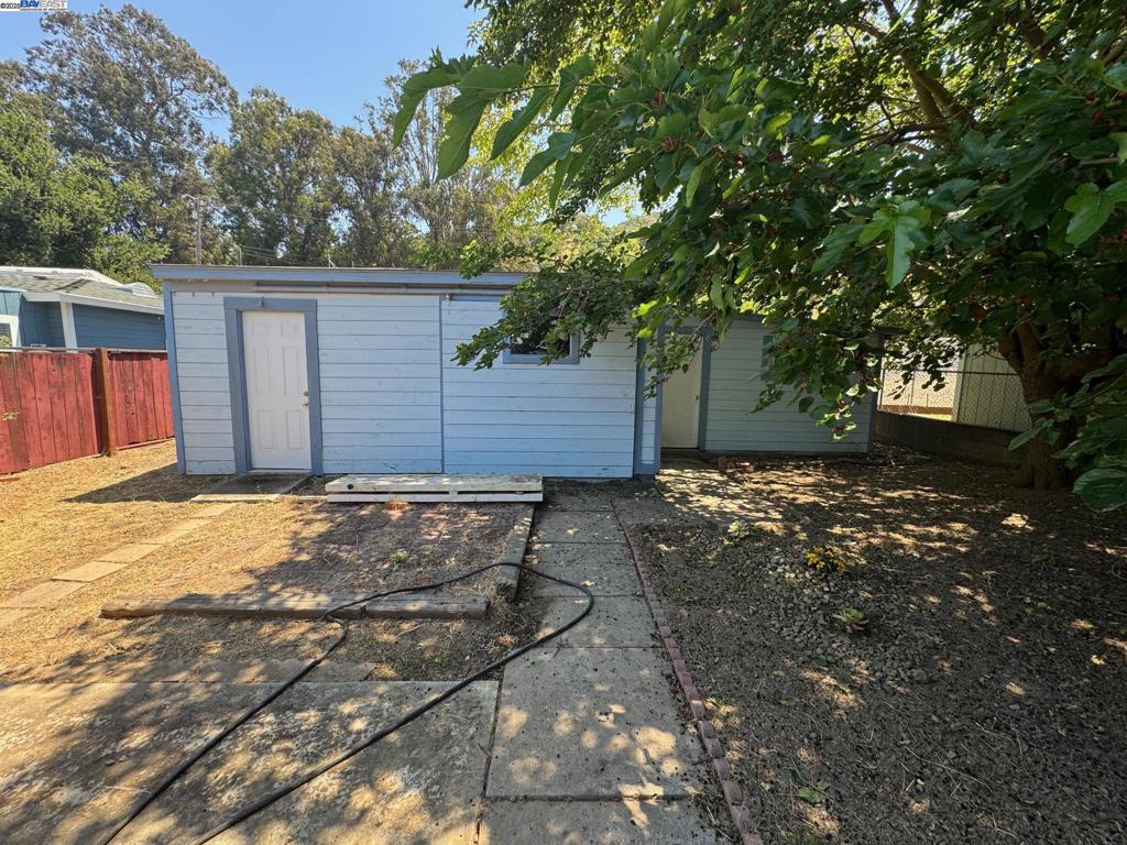 CANYON HEIGHTS - Residential