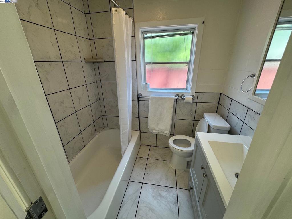 CANYON HEIGHTS - Residential