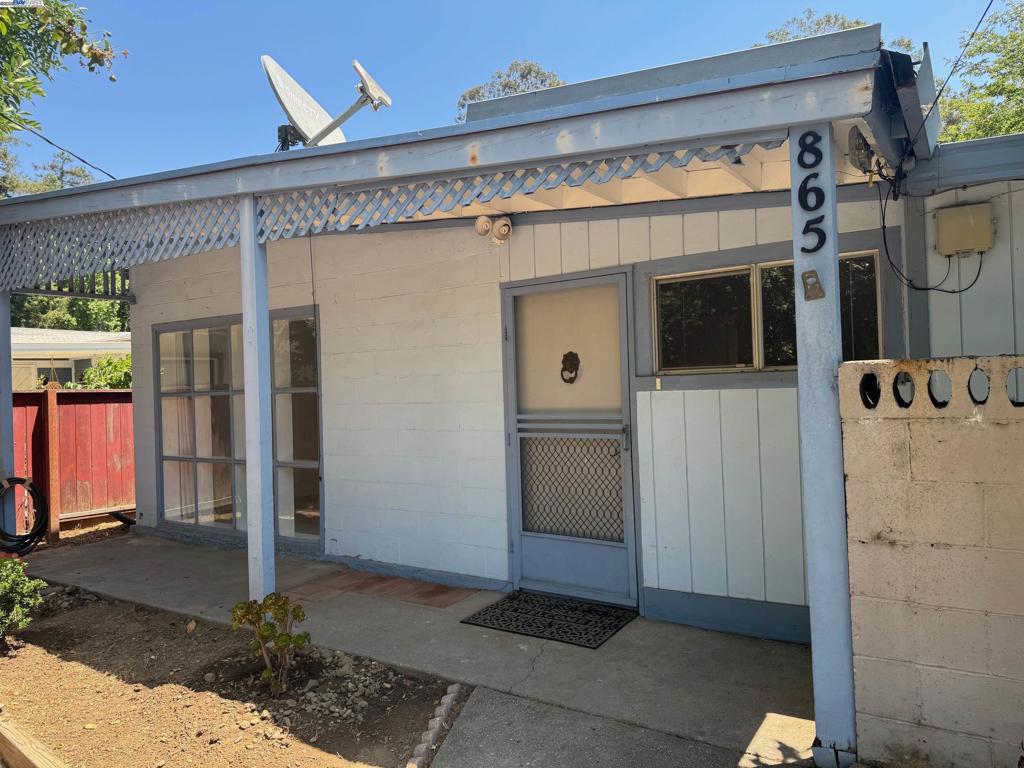 CANYON HEIGHTS - Residential