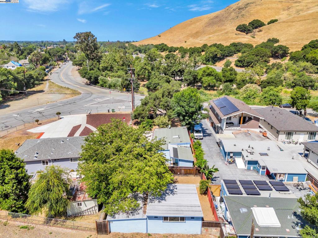 CANYON HEIGHTS - Residential