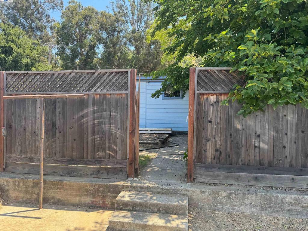 CANYON HEIGHTS - Residential