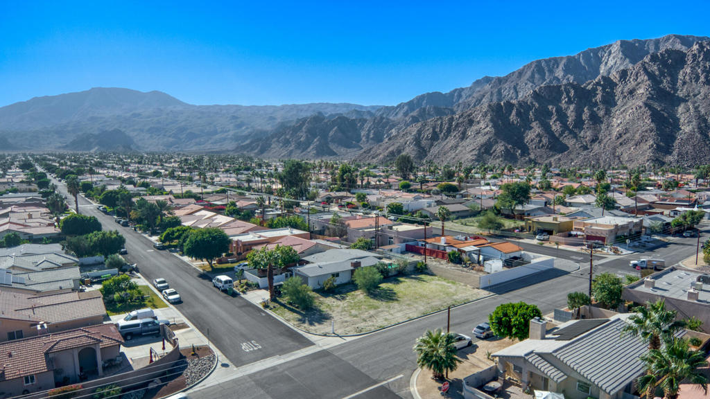 La Quinta Cove - Land