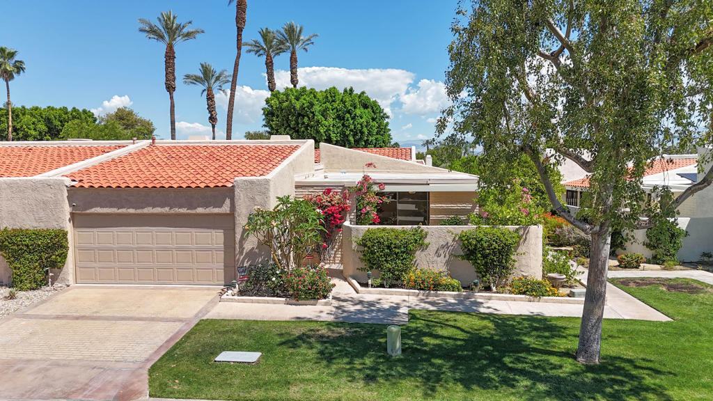 Dorado Villas - Residential