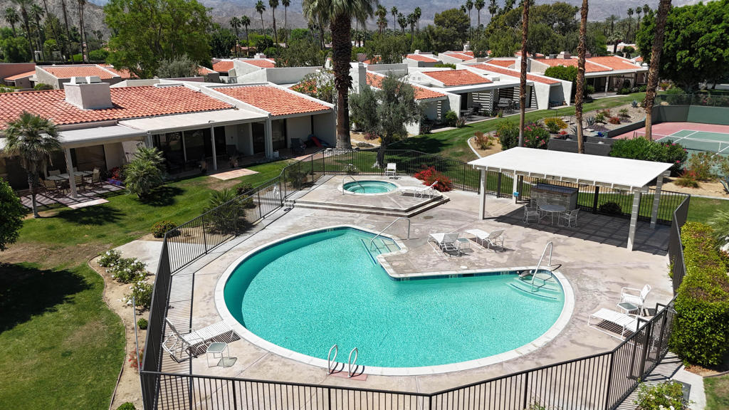 Dorado Villas - Residential