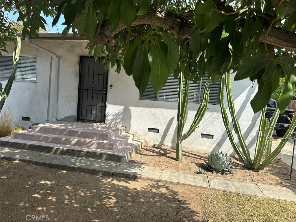 Photo of 803 E Newmark Ave, Monterey Park, CA 91755 (MLS # AR25246138)