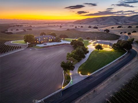 Photo of 8283 Cross Canyons Road, San Miguel, CA 93451 (MLS # NS25217466)