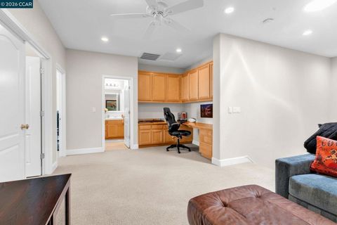 Tiny photo for 974 974 Rosehedge Ct Ct, Concord, CA 94521 (MLS # 41126355)