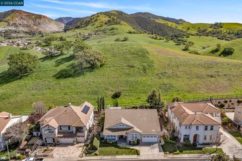 Tiny photo for 974 974 Rosehedge Ct Ct, Concord, CA 94521 (MLS # 41126355)