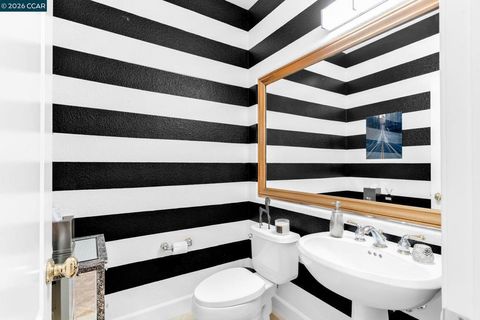 Tiny photo for 974 974 Rosehedge Ct Ct, Concord, CA 94521 (MLS # 41126355)