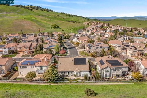 Tiny photo for 974 974 Rosehedge Ct Ct, Concord, CA 94521 (MLS # 41126355)