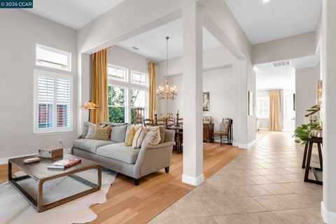 Tiny photo for 974 974 Rosehedge Ct Ct, Concord, CA 94521 (MLS # 41126355)