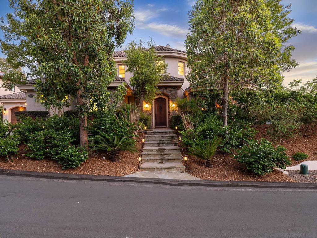 5259 Meadows Del Mar