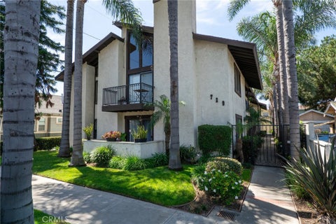 Photo of 729 Freeman Avenue, Long Beach, CA 90804 (MLS # OC26180182)