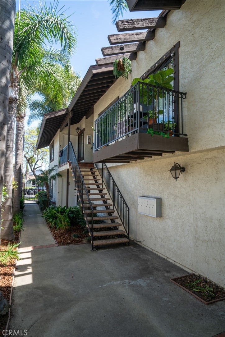 729 Freeman Avenue
