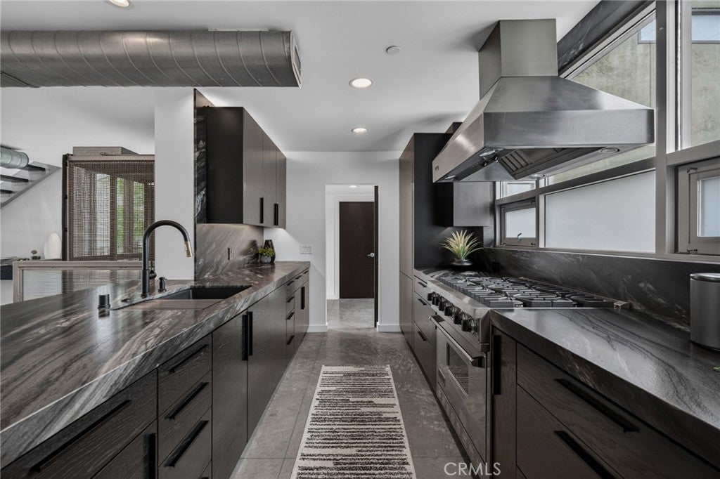 413 29th, Newport Beach CA 92663 - Photo 23