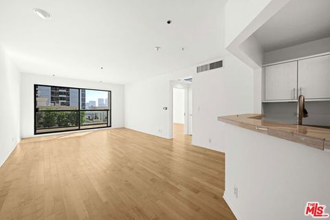 Photo of 10724 Wilshire Boulevard #703, Los Angeles, CA 90024 (MLS # 25554583)