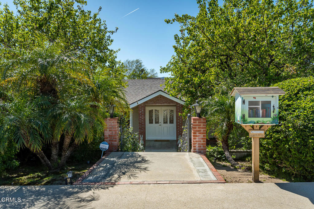 3550 Santa Carlotta Street