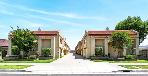 MLS: TR26092956