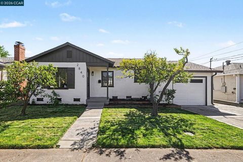 Photo of 2840 Mount Diablo St St, Concord, CA 94518 (MLS # 41130164)