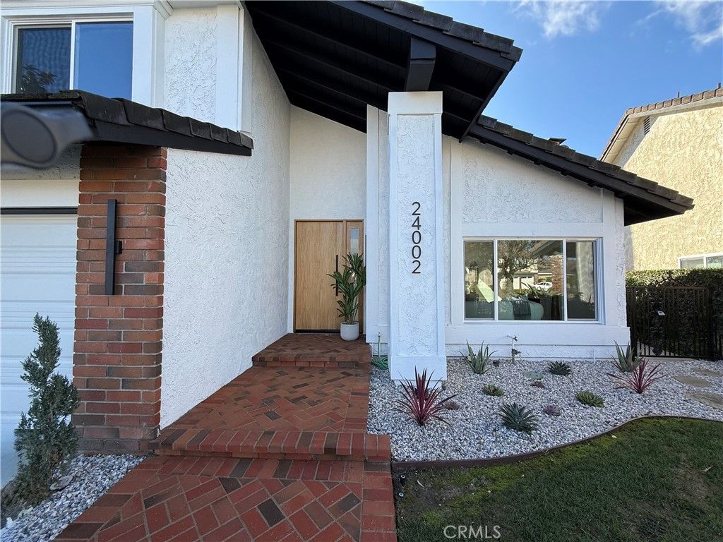 Photo of 24002 Plover Ln, Laguna Niguel, CA 92677 (MLS # OC25277902)