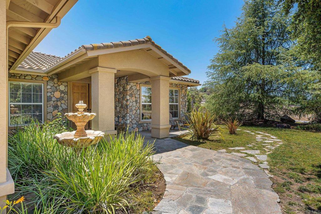 2445 Southern Oak Road