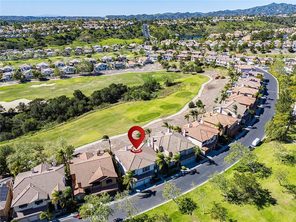 Photo of 39 Golf Ridge Dr, Rancho Santa Margarita, CA 92679 (MLS # TR26054720)