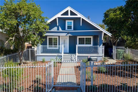 Photo of 2627 Pomeroy Avenue, Los Angeles, CA 90033 (MLS # CV26185493)