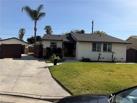 17752 E Brookport Covina CA 91722