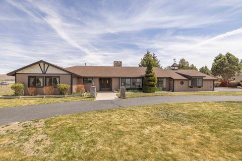 Photo of 108 Palomino Drive, Big Bear, CA 92314 (MLS # 219146326PS)