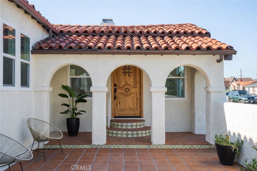 Photo of 2014 W 84th Street, Los Angeles, CA 90047 (MLS # PW26052504)