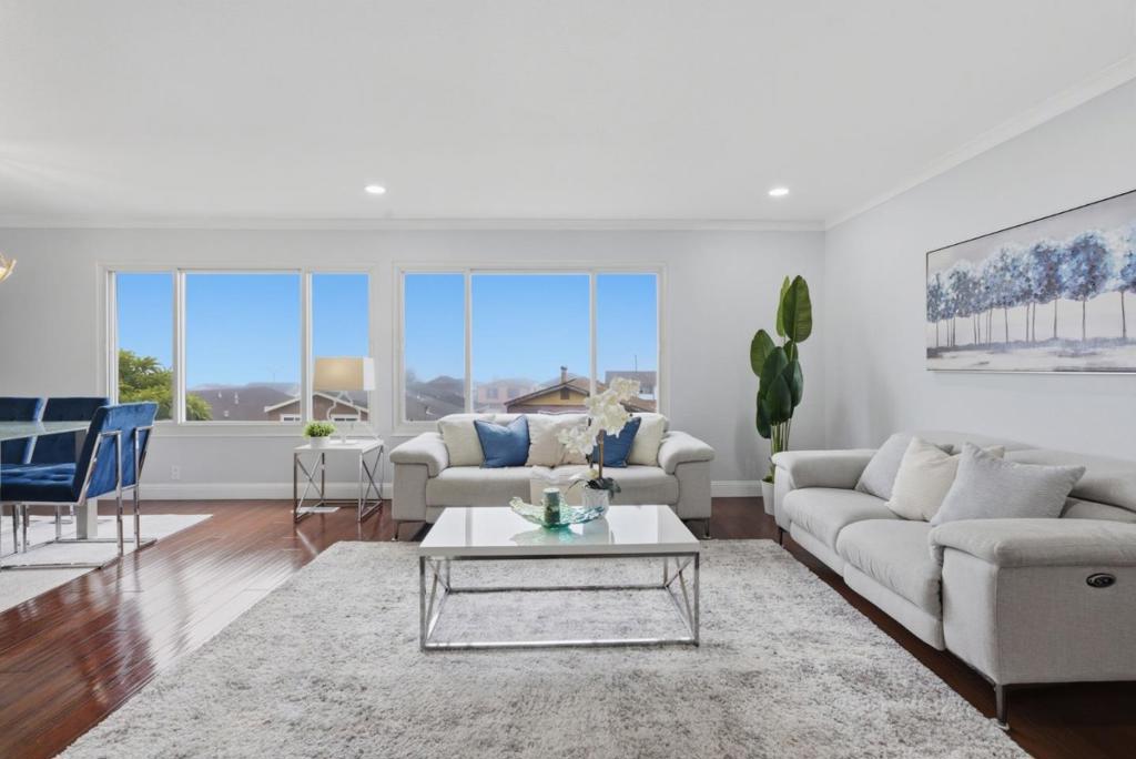 104 N Lycett Street