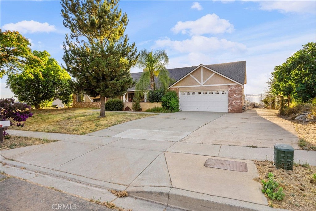 36164 Serape Drive