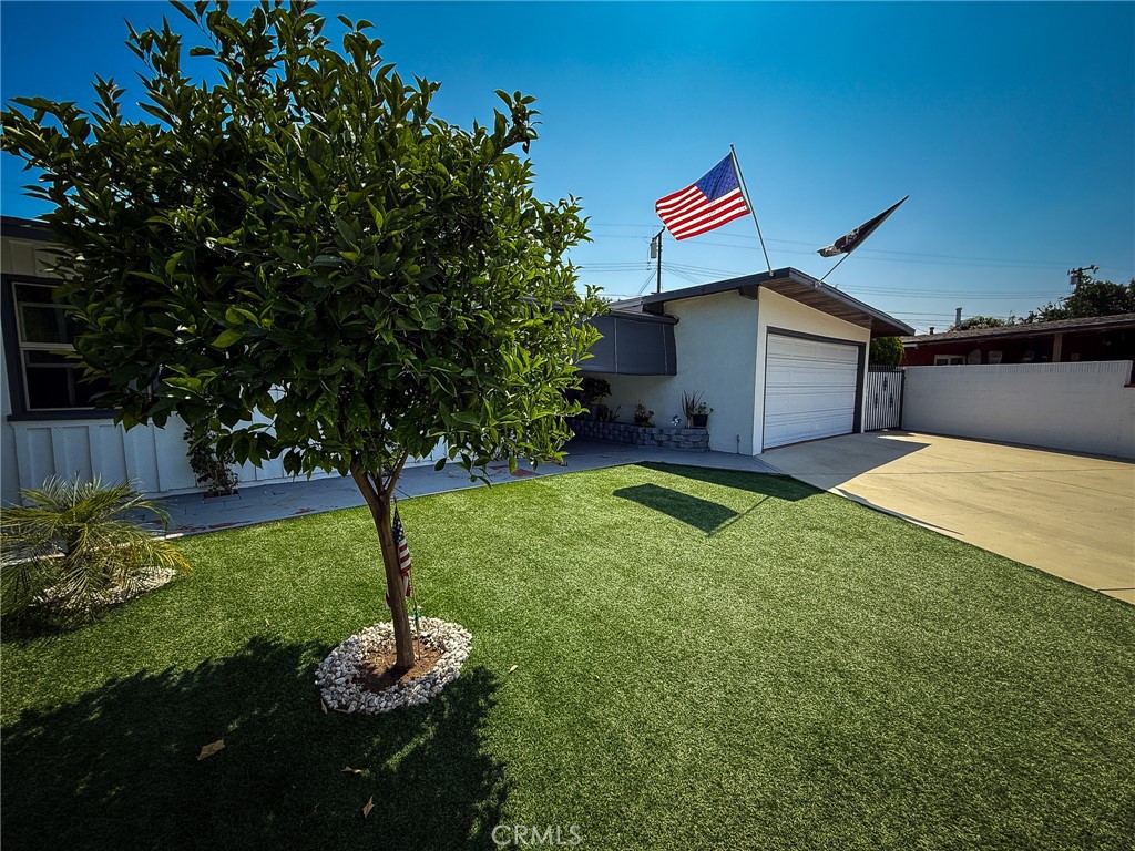 Charming 4-Bedroom Home in Azusa with Modern Upgrades
Welcome to this beautifully upgraded 4-bedroom, 2-bath home in the heart of Azusa! Fully gated for privacy and security, this property offers the perfect blend of comfort, convenience, and style.
Step inside to find a spacious, open floor plan filled with natural light and tasteful finishes. The kitchen has been thoughtfully updated with modern cabinetry, sleek countertops, and stainless steel appliances—perfect for family meals or entertaining guests. Both bathrooms feature contemporary upgrades, adding a touch of luxury to your daily routine.
The home boasts four generously sized bedrooms, ideal for families or those in need of extra space for a home office or gym. Outside, the fully gated lot provides peace of mind along with ample room for parking and outdoor enjoyment.
Located near schools, shopping, dining, and easy freeway access, this home truly has it all. Don’t miss your chance to own this move-in ready gem in one of Azusa’s desirable neighborhoods!