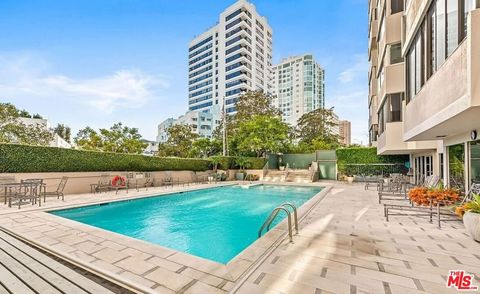 Photo of 865 Comstock Avenue #7D, Los Angeles, CA 90024 (MLS # 26657863)