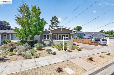 Photo of 645 S Livermore Ave AVE, Livermore, CA 94550 (MLS # 41141372)