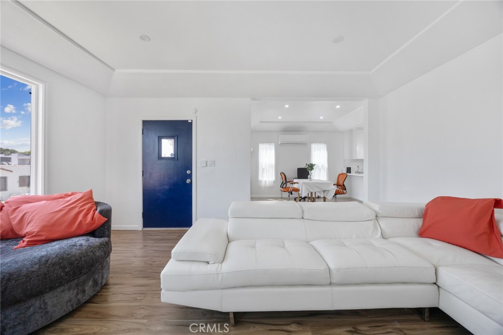 7037 Cimarron Street