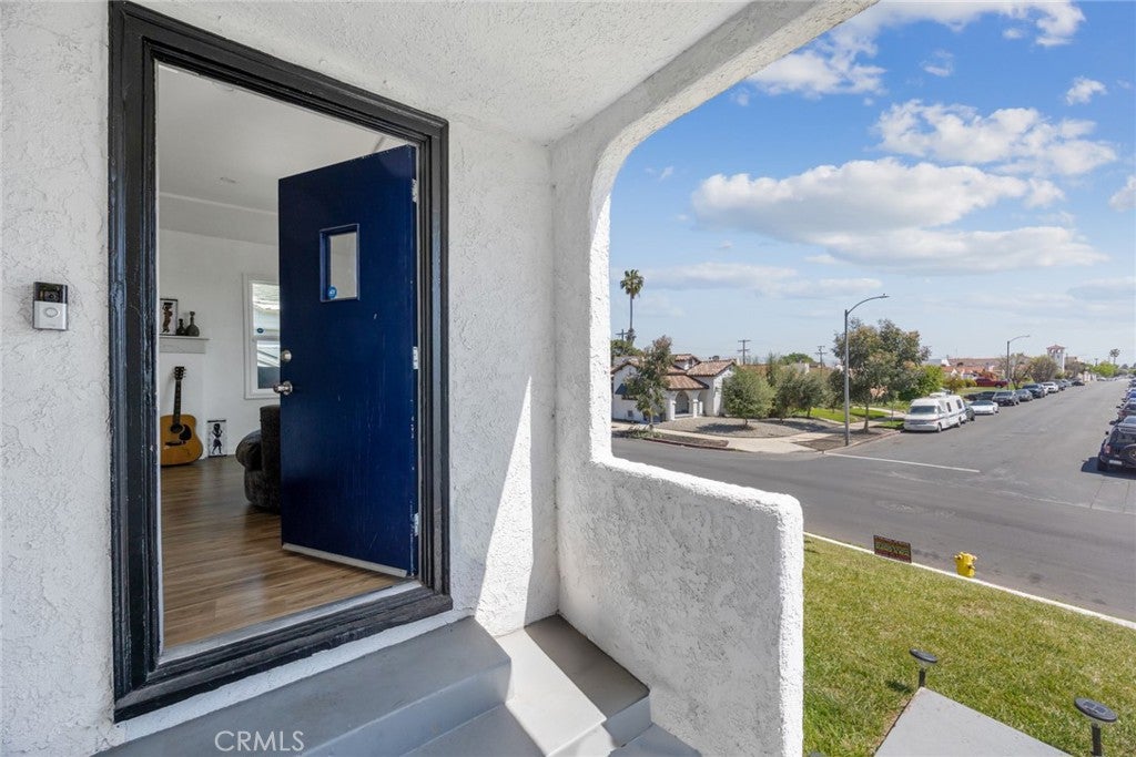 7037 Cimarron Street, Los Angeles CA 90047