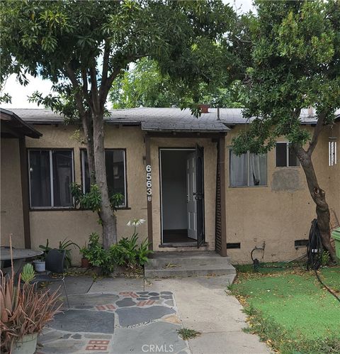 Photo of 6561 Kester AVE, Van Nuys, CA 91411 (MLS # SR26121515)